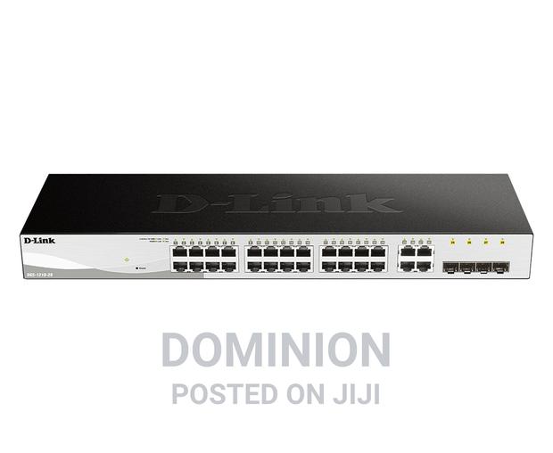 D-Link 28-Port Gigabit Smart Managed Switch DGS-1210-28 4sfp · Photo 1