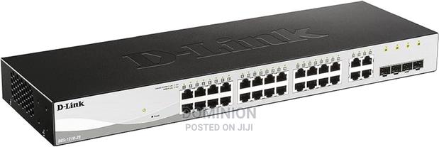 D-Link 28-Port Gigabit Smart Managed Switch DGS-1210-28 4sfp · Photo 2