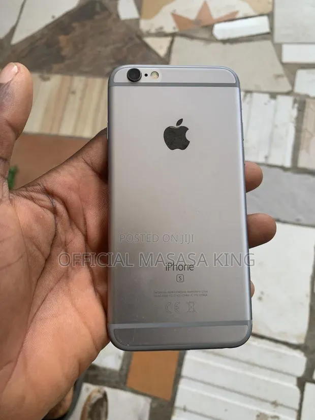 Apple iPhone 6s 32 GB Bronze · Photo 1