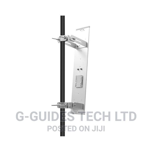 5ghz 19dbi Dual Polarity Sector Antenna · Photo 1
