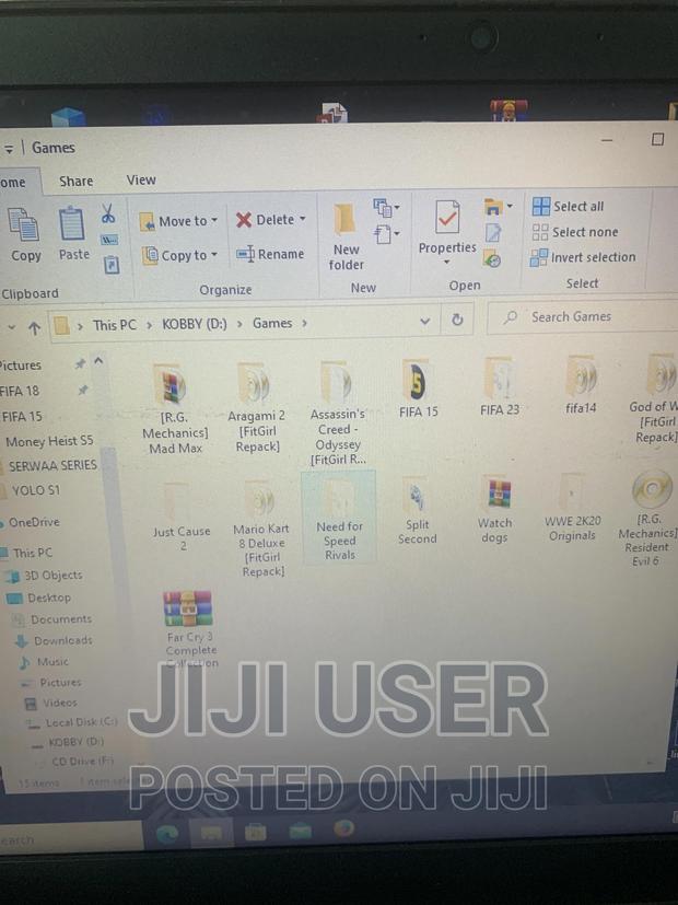 Pc Games Available · Photo 1