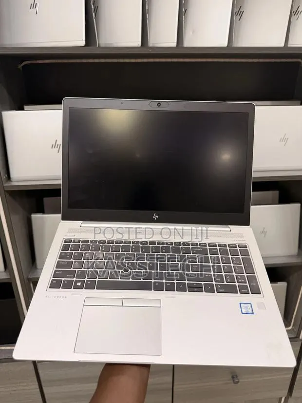 Laptop HP EliteBook 850 G6 8GB Intel Core i7 SSD 256GB · Photo 1