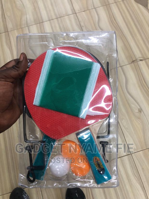 Table Tennis Set (2 Bats,3 Balls,2 Hooks 1 Net) · Photo 2