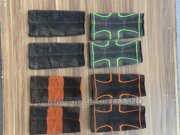 Original Knee Cap at Cool Price · Photo 1