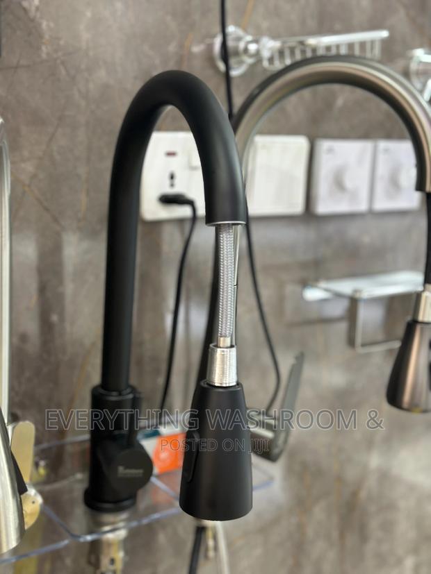 Black Pullout Faucet_pull Out Tap_black Pullout Mixer Tap · Photo 3
