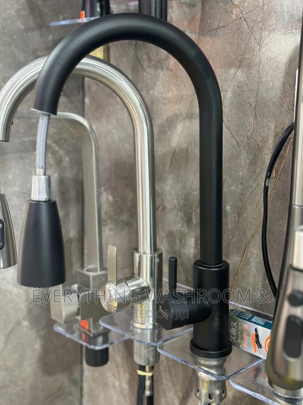 Black Pullout Faucet_pull Out Tap_black Pullout Mixer Tap · Photo 1