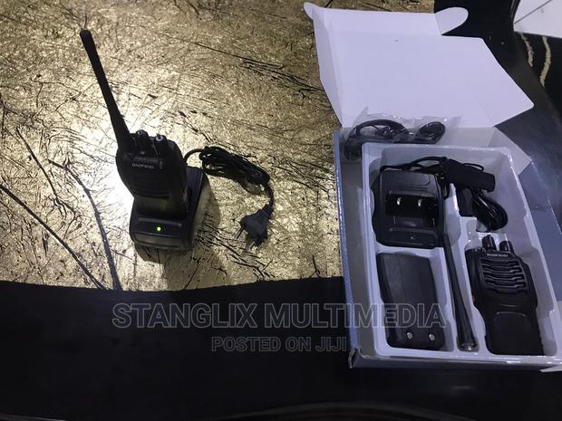 Walkie Talkie · Photo 2