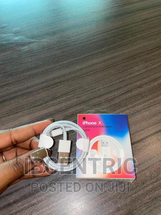 iPhone X Lightning to USB Cable · Photo 1