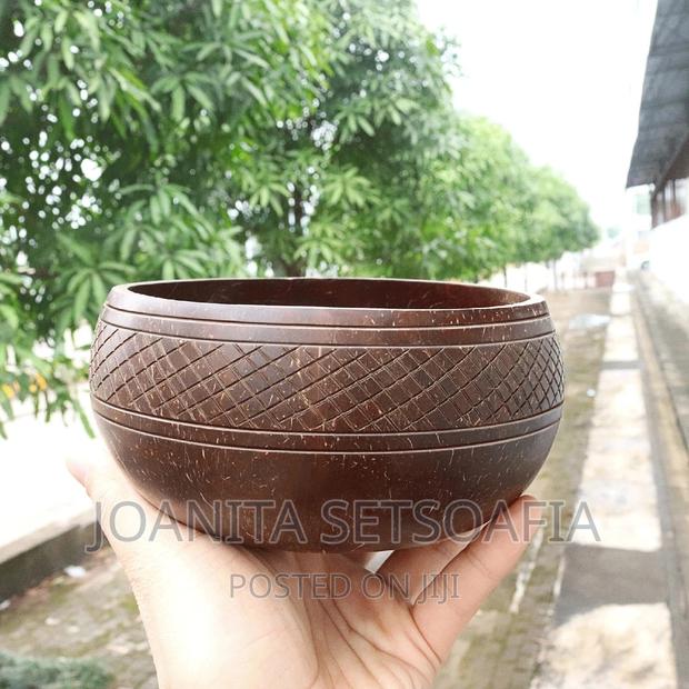 Coconut Bowl 500mls · Photo 2