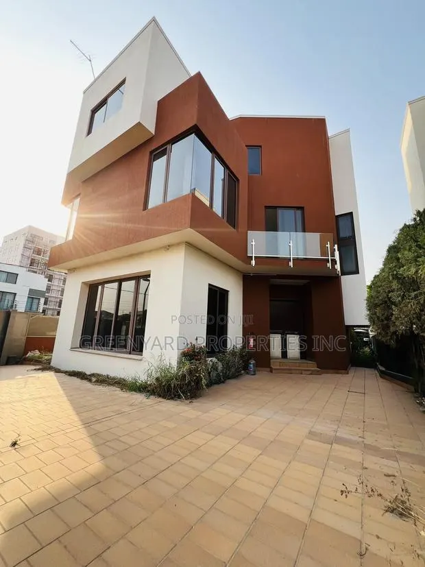 4bdrm Duplex in Lagos Avenue, East Legon for rent · Photo 1
