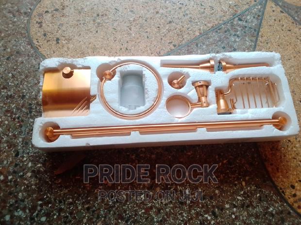 Seven Pieces Bathroom Accessories · Photo 1