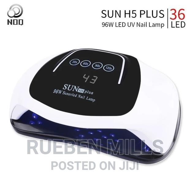 UV Light Nail Dryer · Photo 1