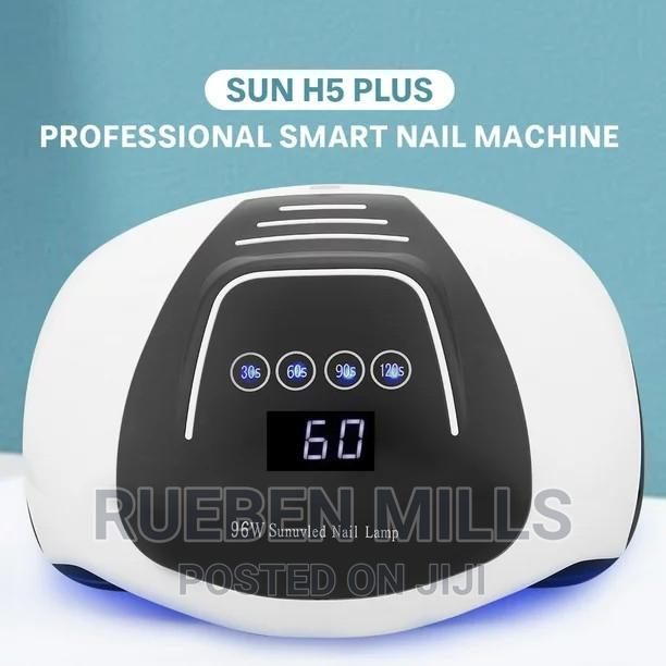 LED Nail Dryer · Photo 1