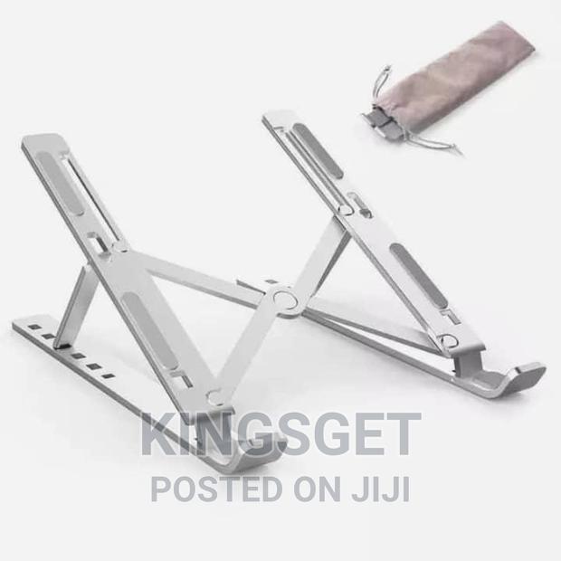 Laptop Metallic Stand · Photo 2