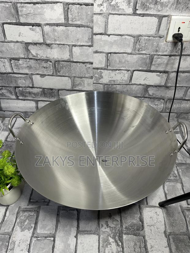 55cm Stainless Steel Wok Pan · Photo 4
