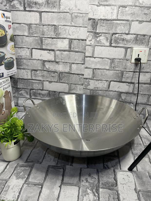 55cm Stainless Steel Wok Pan · Photo 3