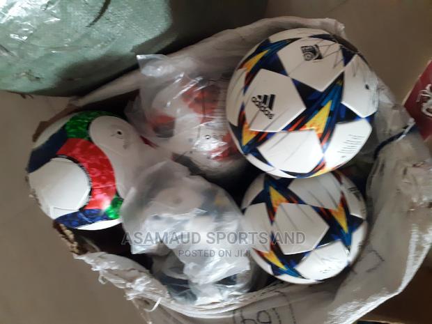 Original Football At Cool Price · Photo 5