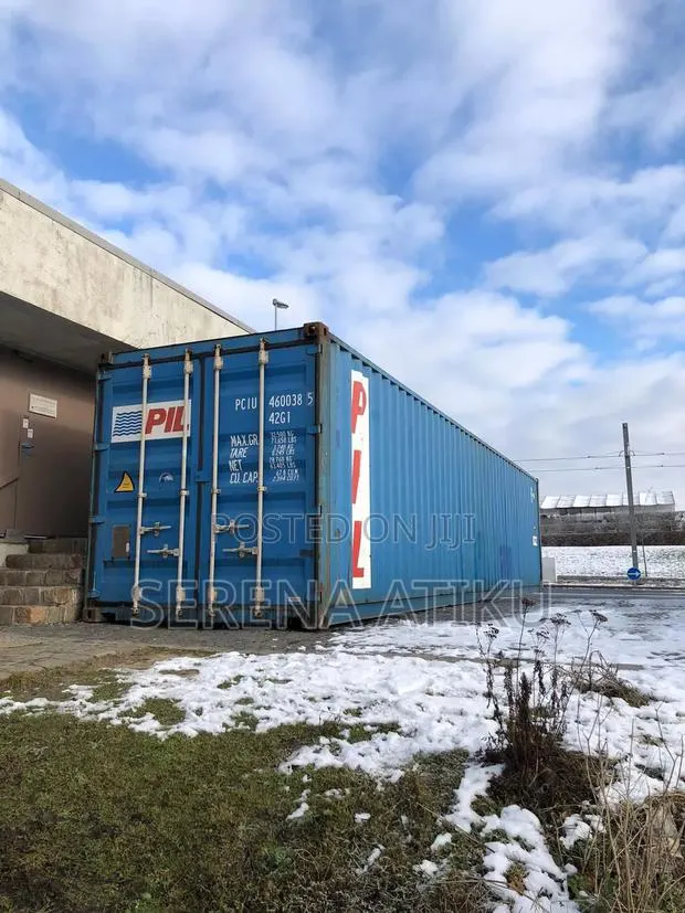 Large Container · Photo 1