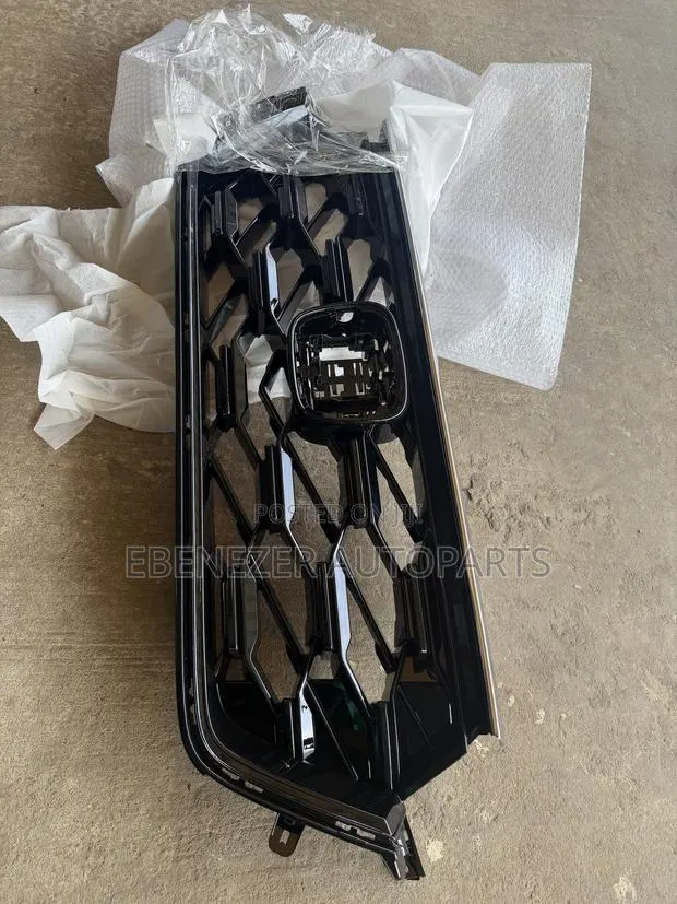 Honda CRV Cr-v Front Shells Grille 2023 2024 2025 2026 · Photo 1