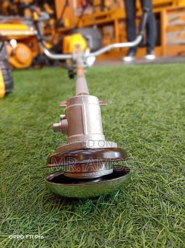 1.1hp 4-Stroke Gasoline Brush Cutter - GBC · Photo 6