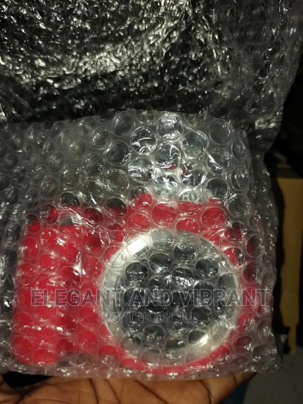 Canon Eos 250d in Very Little Use Condition · Photo 3