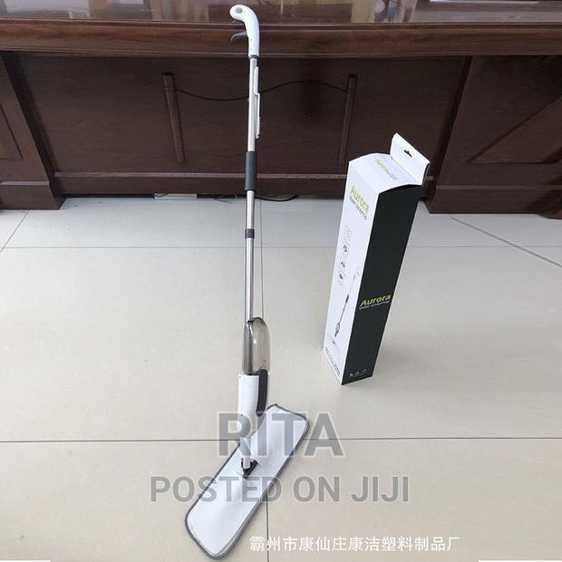Quality Spray Mop With Easy Grip Handle · Photo 1
