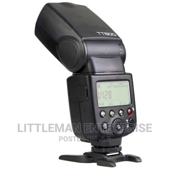 Camera Flash Speedlite Godox TT600 · Photo 2