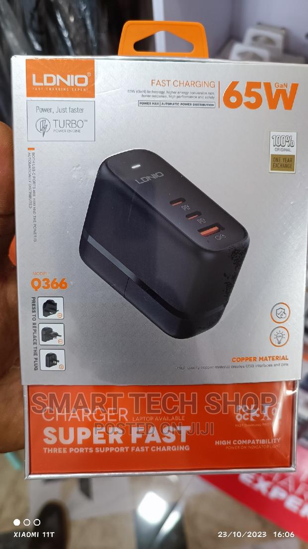 65 Watts LDNIO Heavy Duty Power Adapter Laptops, Phones, Tab · Photo 1
