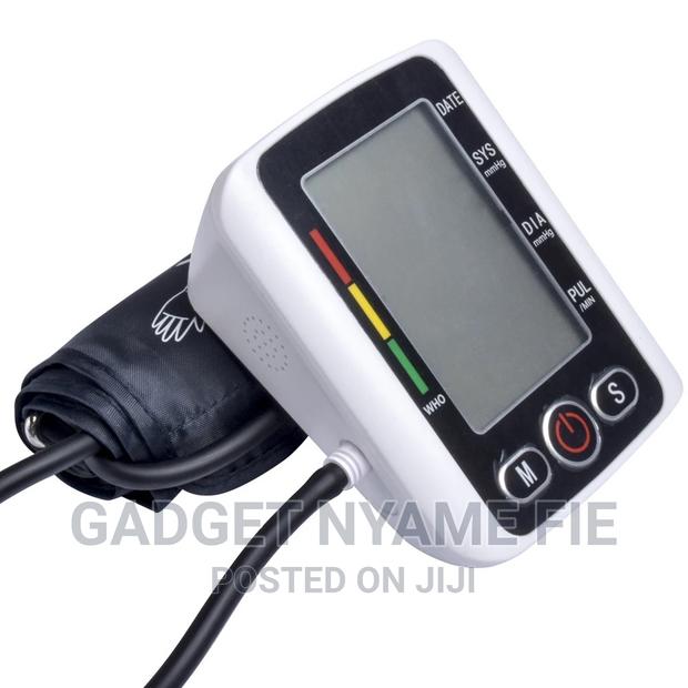 Automatic Blood Pressure Gauge Sphygmomanometer · Photo 4