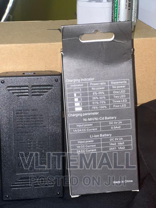 2slot USB Battery Charger - PUJIMAX · Photo 2