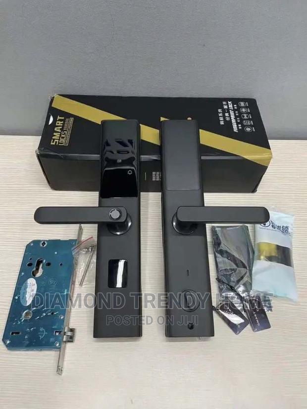 Fingerprint Biometric Smart Lock · Photo 1