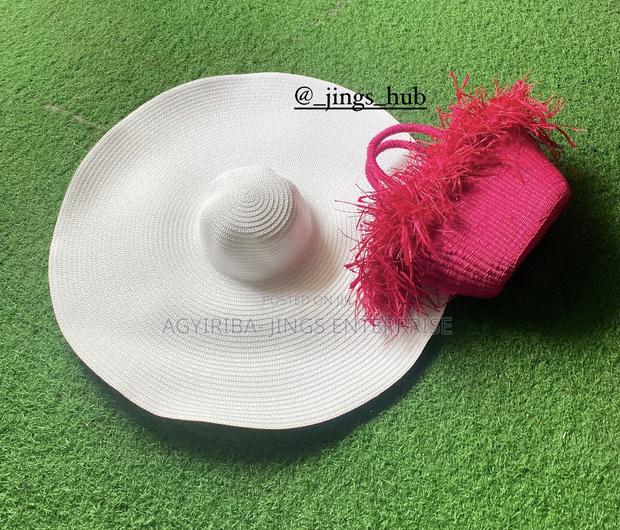 Beach Bag and Hat · Photo 2