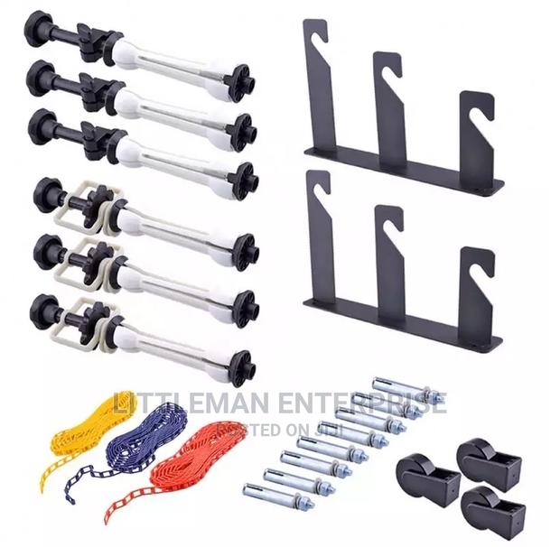 Photography Backdrop Wall Mount Roller · Photo 2