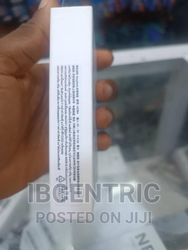 Apple Magsafe Battery Pack · Photo 4