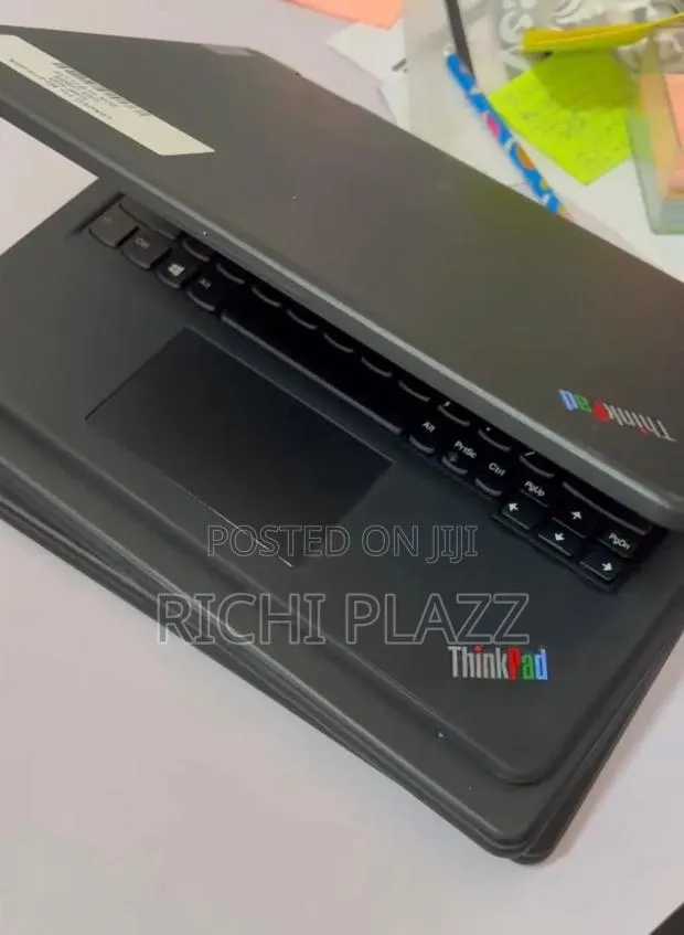 Laptop Lenovo Yoga 11e 4GB Intel Core M3 SSD 128GB · Photo 1