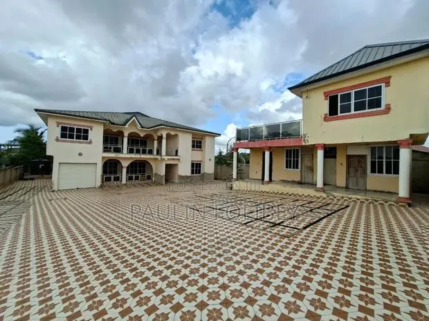 5bdrm Duplex in Dgproperties, Old Barrier for rent · Photo 1