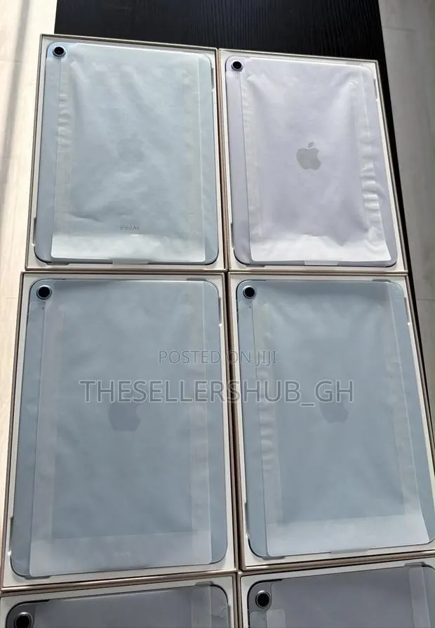 New Apple iPad Pro 11 (2024) 128 GB Blue · Photo 1