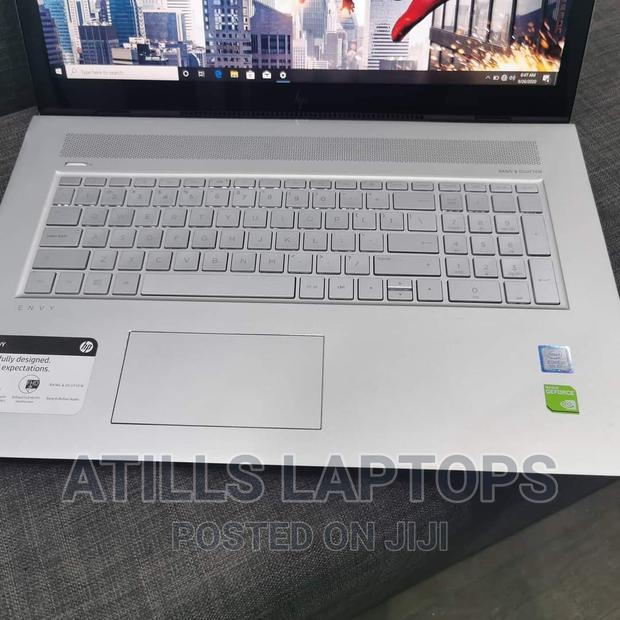 Laptop HP Envy 17 16GB Intel Core I7 SSD 1T · Photo 4