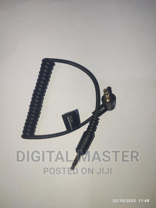 3.5mm TRS-TRS Audio Cable for Camera · Photo 3