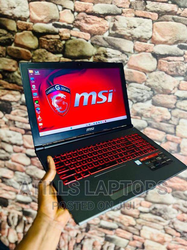 Laptop MSI GF62 8RD 16GB Intel Core I7 SSHD+SSD 1.5T · Photo 2