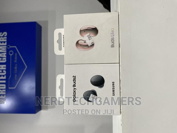 Samsung Galaxy Buds Live Bluetooth Truly Wirel, Mystic Black · Photo 1