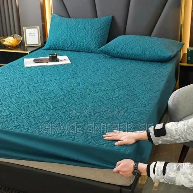 Ultra Modern Waterproof Mattress Covers In Diff Colors · Photo 1