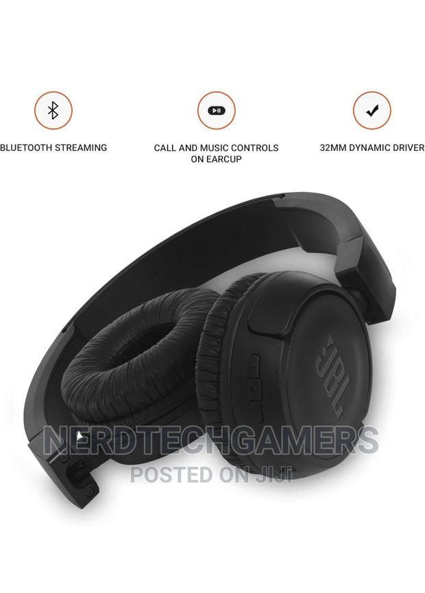 JBL T460BT Extra Bass Wireless on-Ear Mic - Black · Photo 4