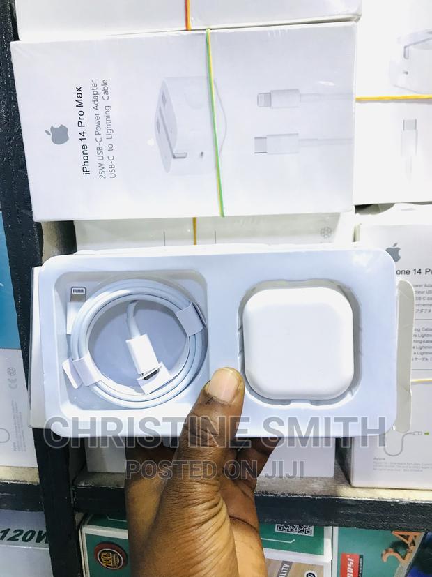 Type C to iPhone Fast Charger · Photo 2