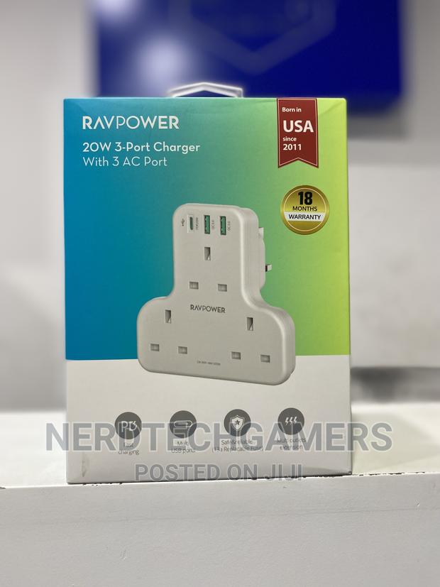 RAVPOWER 20w 3 Port Charger · Photo 1