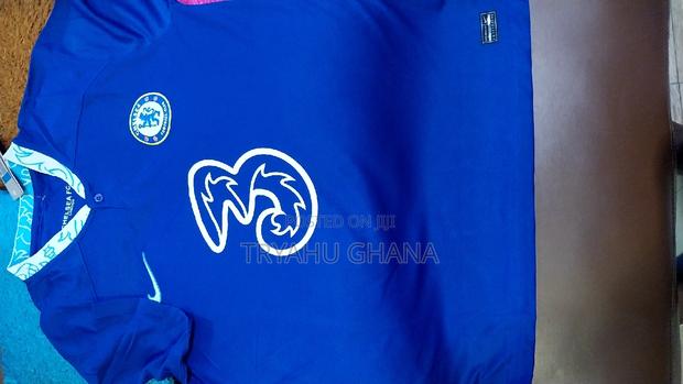 Shop Original Chelsea FC Football Home Jersey · Photo 2