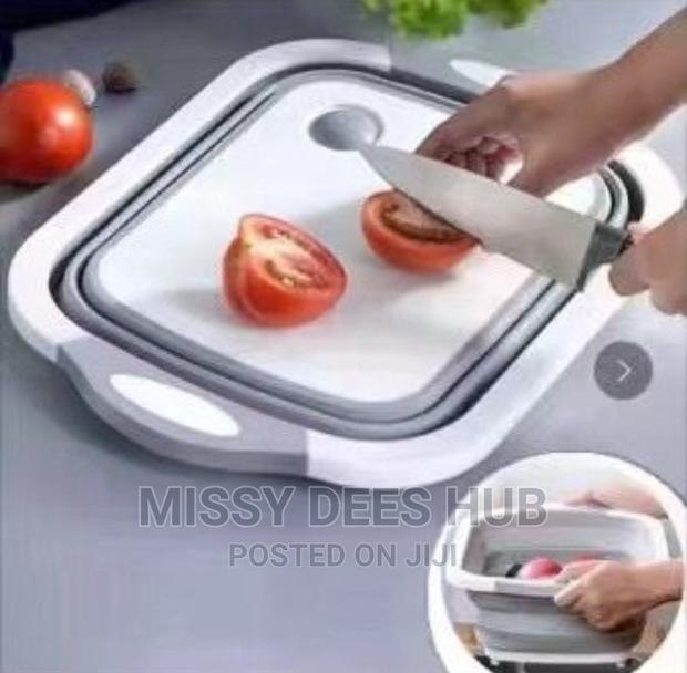 Foldable or Collapsible Chopping Board · Photo 2