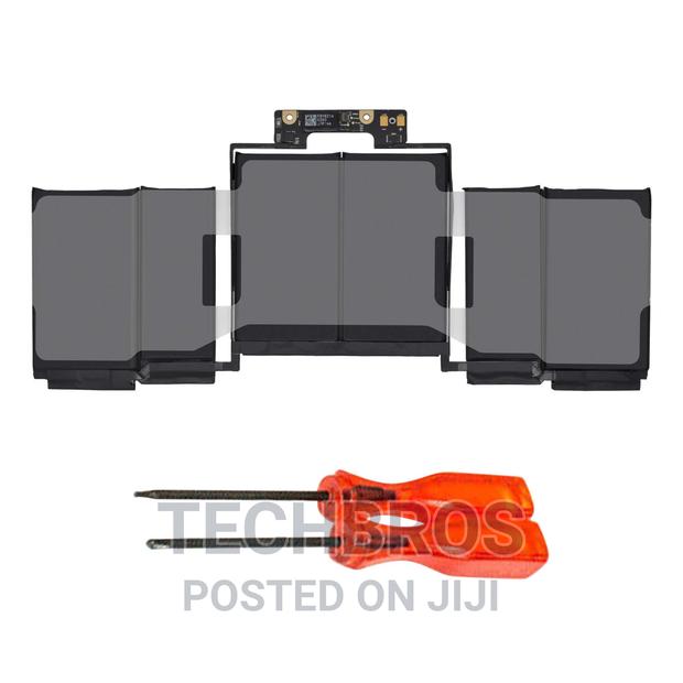 Macbook Pro Battery 13 Inches 2018 - 2019, A1989/2159 · Photo 2
