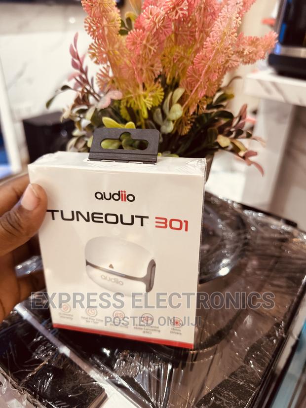 Get a New Airpod Audiio Tuneout 301 White · Photo 1