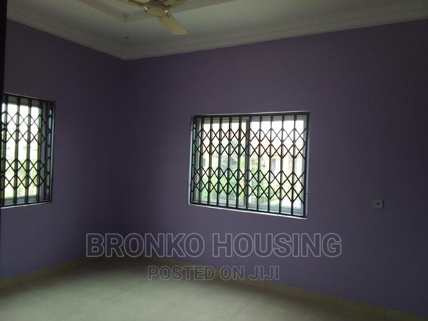3bdrm Apartment in Bronko Housing, Spintex for rent · Photo 3